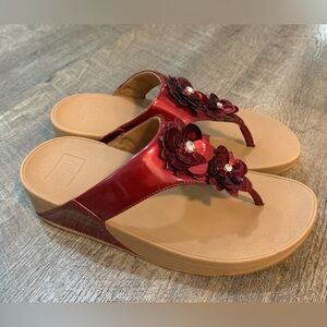 FitFlop Lulu Toe Post Sandals.size 8 Ruby Red